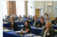 Rund 100 Teilnehmer folgten den insgesamt 26 Vortr�gen beim 2. Business-Forum f�r technische Textilien und Vliesstoffe