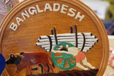 BANGLADESH RESTARTS LEATHER INDUSTRY 