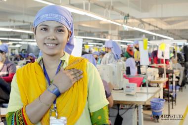 Stark und unabhängig werden - wie die Arbeit in der Bekleidungsindustrie die Situation der Frauen stärkt