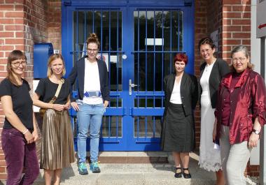 Delegationen der GRÜNEN aus sächsischem Landtag und Europaparlament besuchen Sächsisches Textilforschungsinstitut