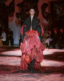 Epson und Yuima Nakazato: Nachhaltige Mode auf Paris Fashion Week