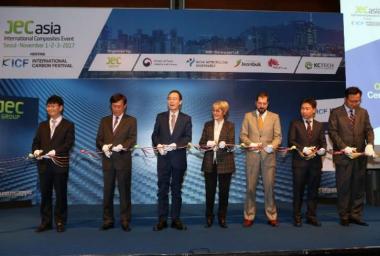 Ribbon Cutting Ceremony at JEC Asia 2017 (from Left to Right): M. CHUNG, M. PARK, M. SONG, Ms. MUTEL, M. DERUFFE, M. YOON and M. AHN