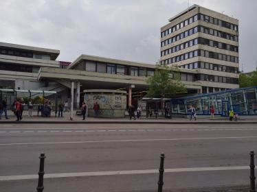 Aachen Central Bus Station before the introduction of green.fACade