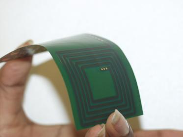 Inductive power receiver on flexible carrier material