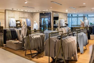 EDUARD DRESSLER eröffnet drei neu gestaltete Shop-in-Shops bei Peek & Cloppenburg in Wien und Frankfurt.
