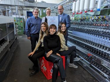 Das Octogarn-Gründertrio Melanie Jakubik (vorne, von links), Alexandra Plewnia und Sarah Neumann erhält vom Bundes-Förderprogramm „EXIST“ 1,8 Millionen Euro. 
