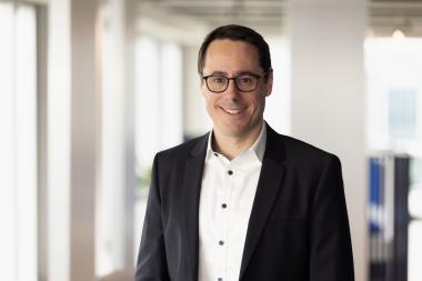 Maximilian Peter, Leiter des Geschäftsbereichs Polymers bei WACKER. Quelle: WACKER 